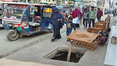 চরম ঝুঁকি নিয়ে দিন কাটাচ্ছে বরিশাল নরগবাসী!