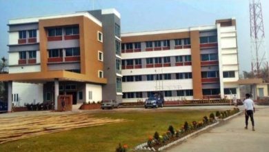 বরিশালে পরকীয়া প্রেমিকার ঘরের সামনে বৃদ্ধ প্রেমিকের আত্মহত্যা!